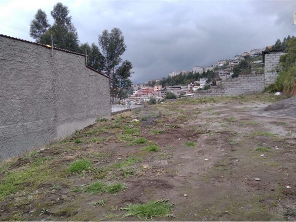TERRENO EN VENTA SECTOR MAGDALENA ALTA, QUITO, ECUADOR