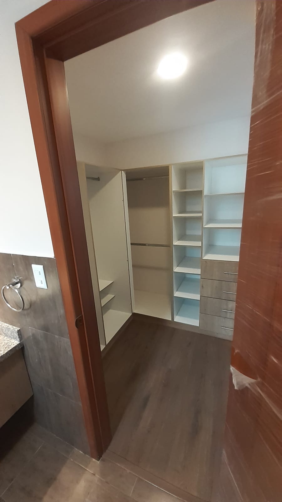 Departamento suite en venta Ponceano, Quito, Ecuador