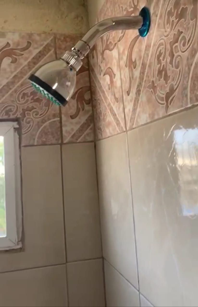 hostal ducha